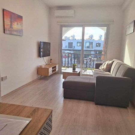Charming Holiday Retreat Kato Paphos Apt 400M To The Beach Exterior photo
